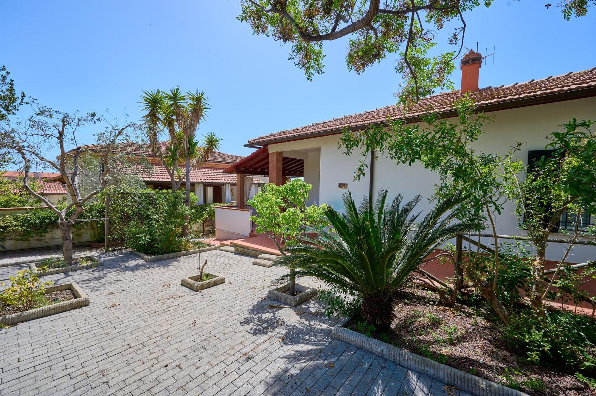 Casa Cipresso Villa San Vincenzo Luaran gambar