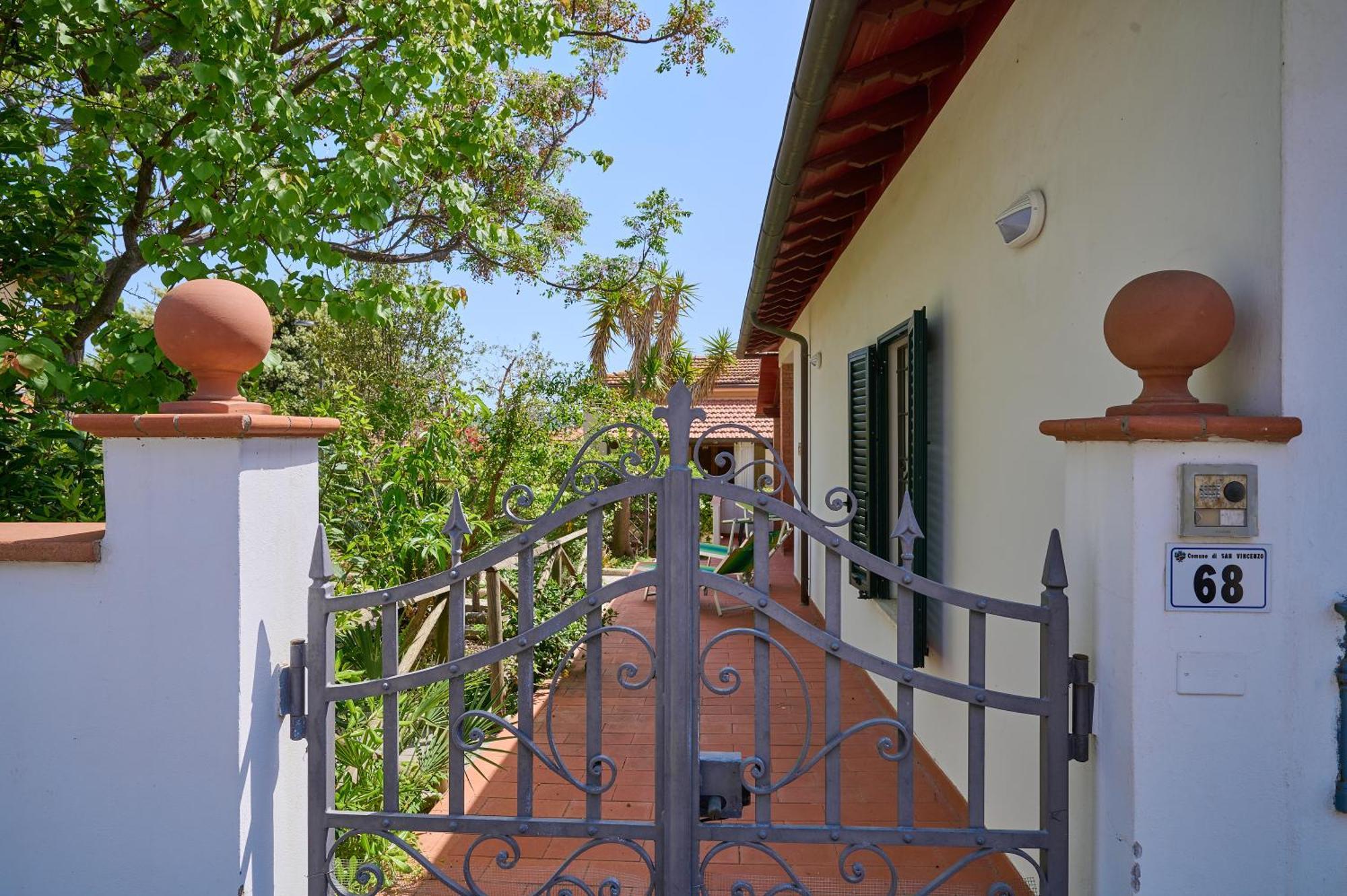 Casa Cipresso Villa San Vincenzo Luaran gambar
